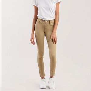 Levi’s 710 lightly used super skinny khaki